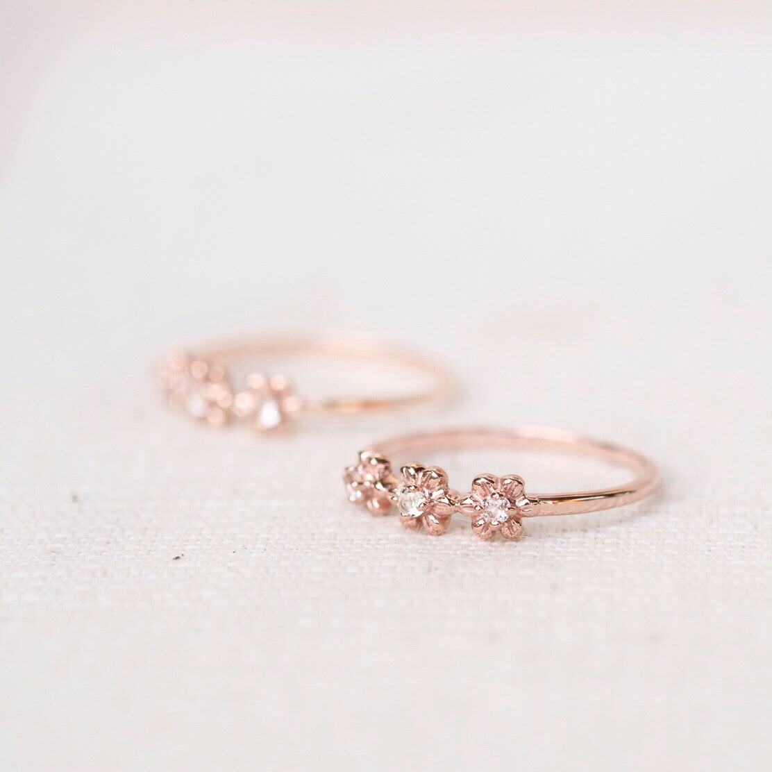 Daisy Rings - White Topaz