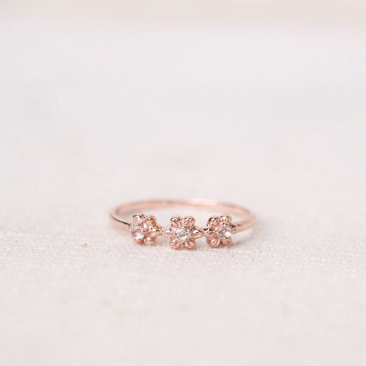 Daisy Rings - White Topaz