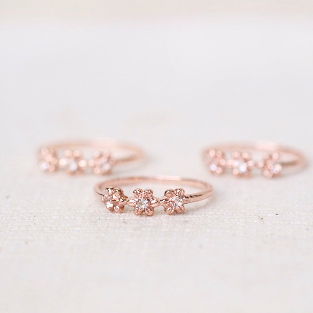 Daisy Rings - White Topaz