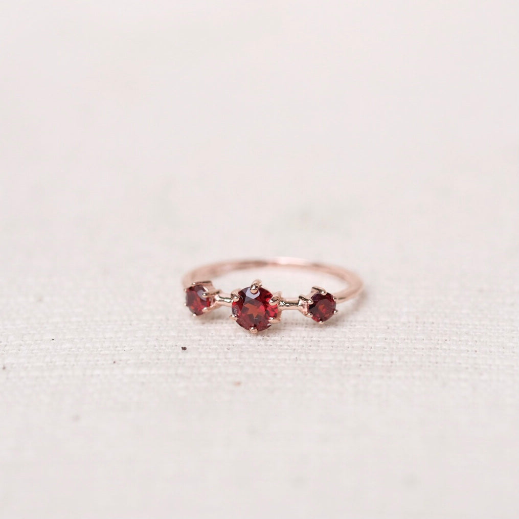 Helene Rings - Garnet