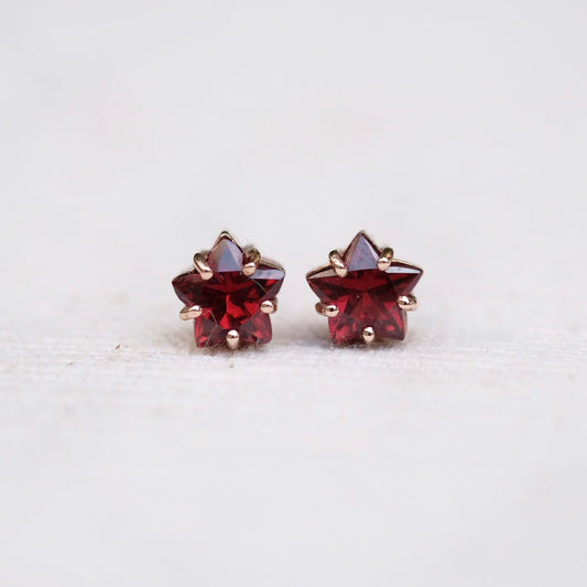 Aglae Star Earrings - Garnet