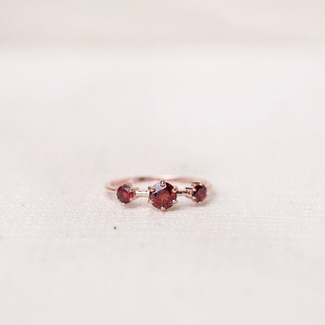 Helene Rings - Garnet