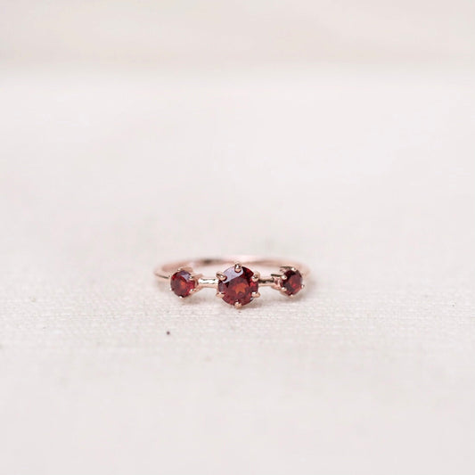 Helene Rings - Garnet