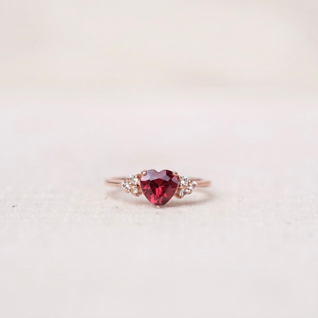 Joli Heart Rings - Garnet