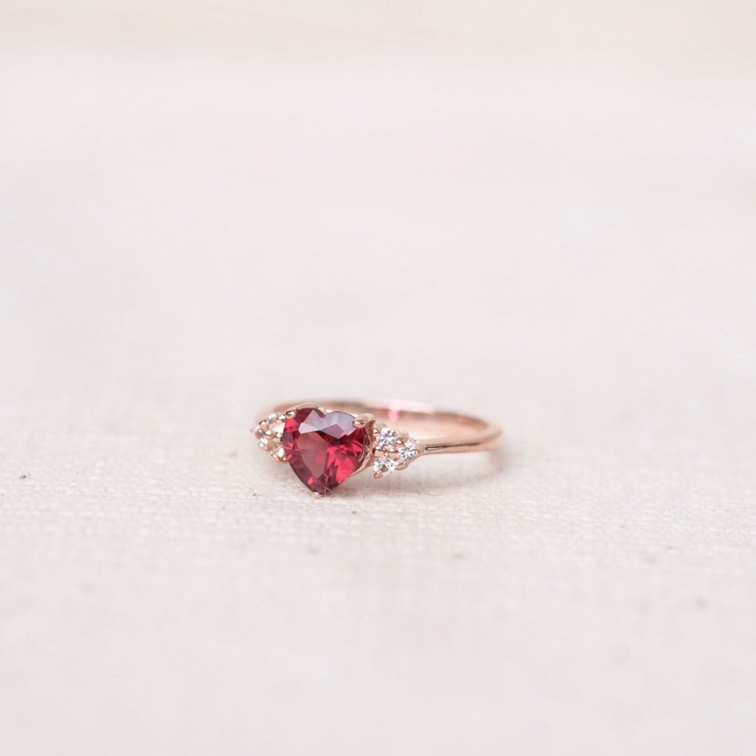 Joli Heart Rings - Garnet