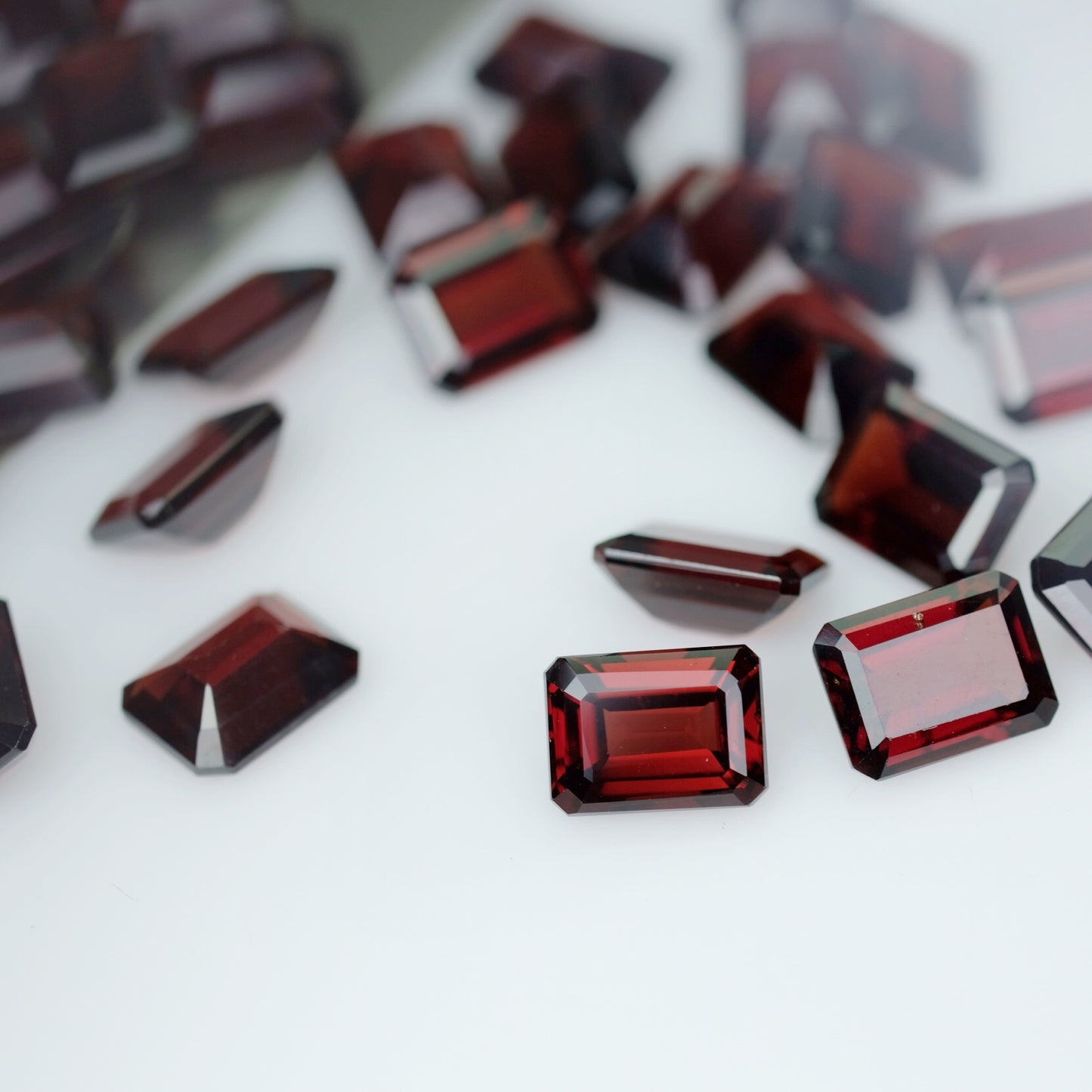 Red Garnet octagon 8x6 mm