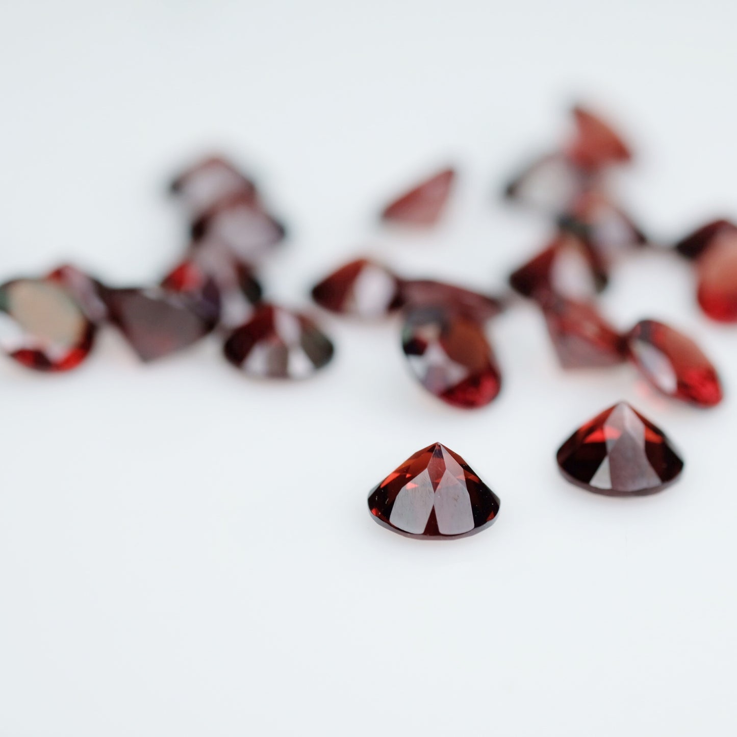 Red Garnet round 5 mm
