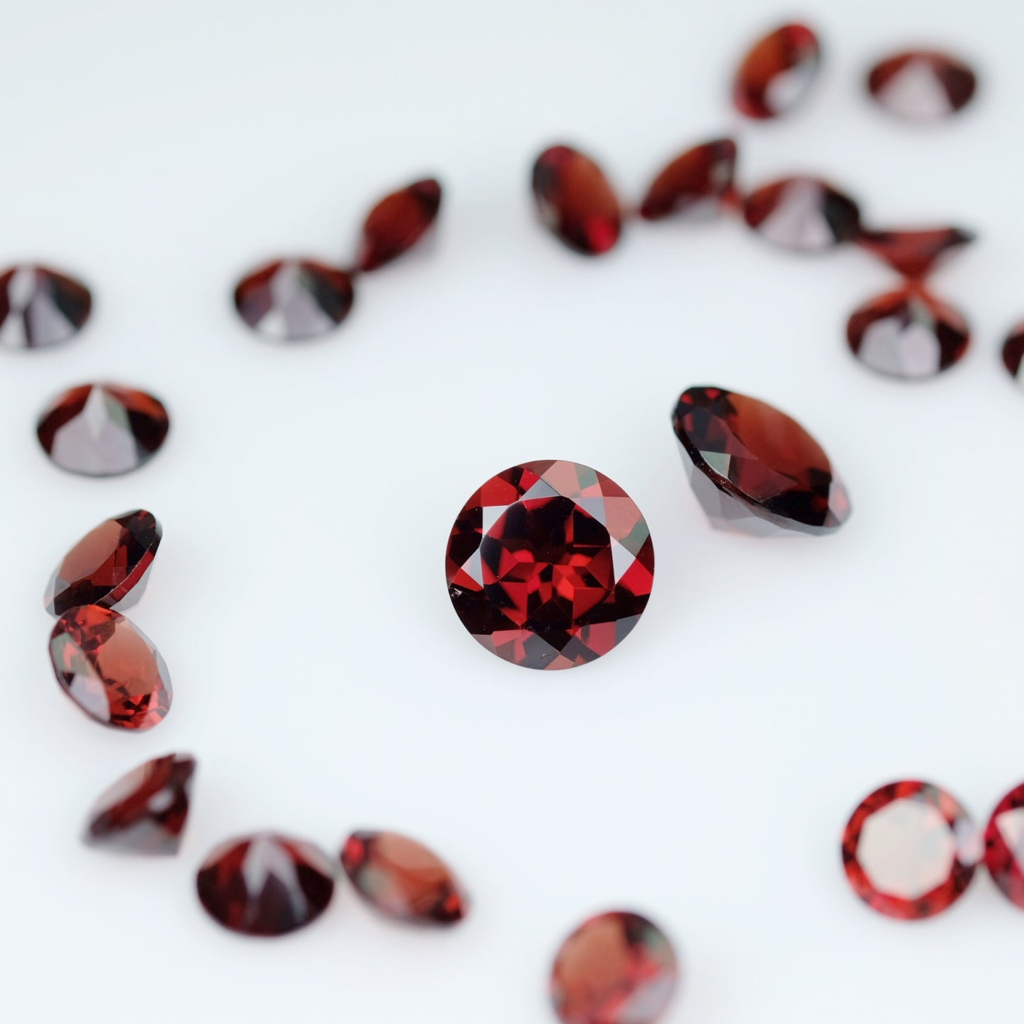 Red Garnet round 7 mm